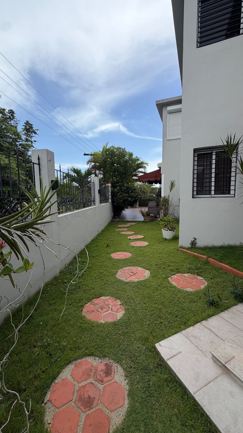 Casa amplia con terraza en residencial Cerrado – foto 3