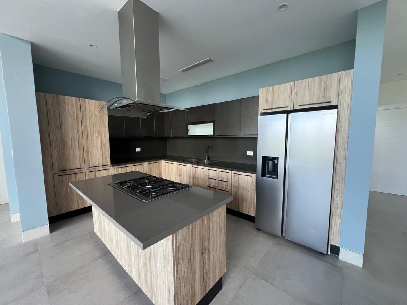 Apartamento moderno y amplio en Alquiler – foto 1