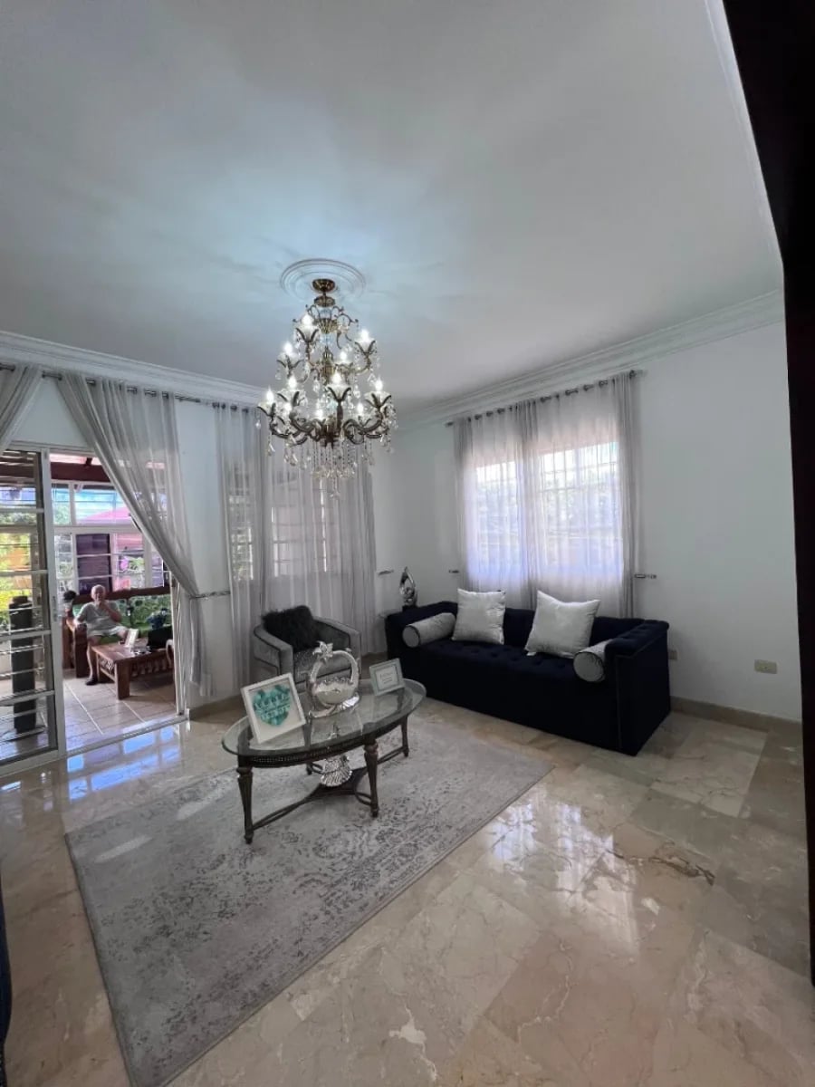Casa en venta en proyecto cerrado en Arroyo Hondo – foto 5