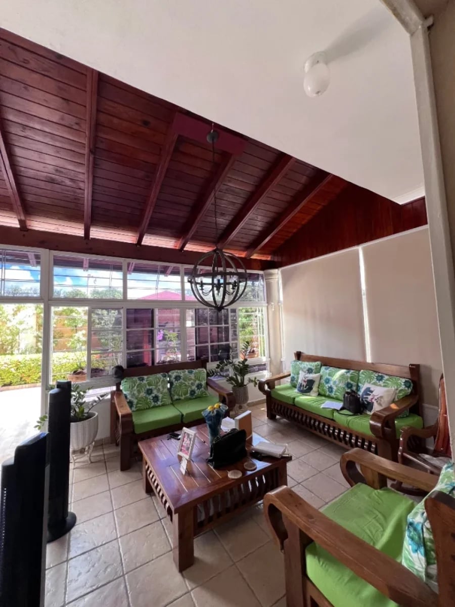 Casa en venta en proyecto cerrado en Arroyo Hondo – foto 8