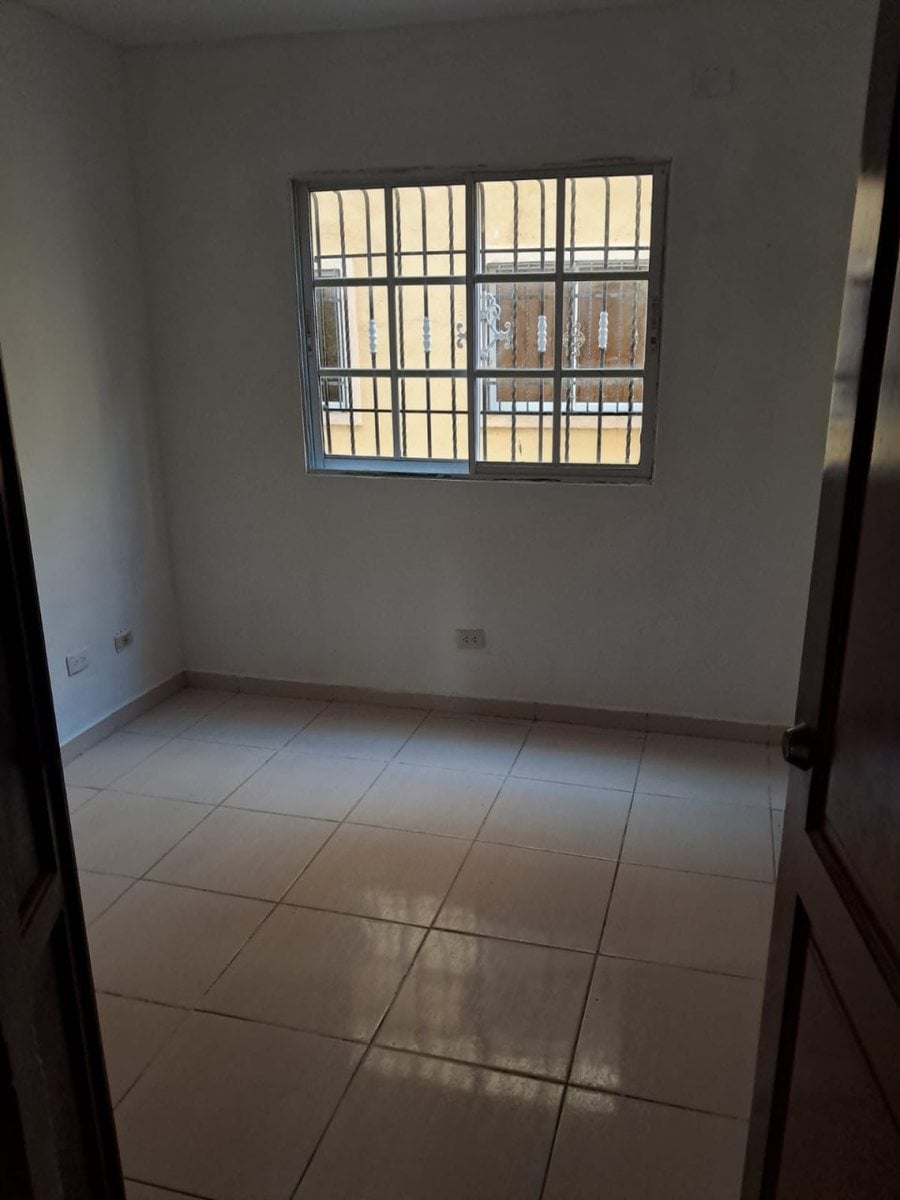 VENDO Apartamento 2do Piso En Sabana Perdida – foto 3