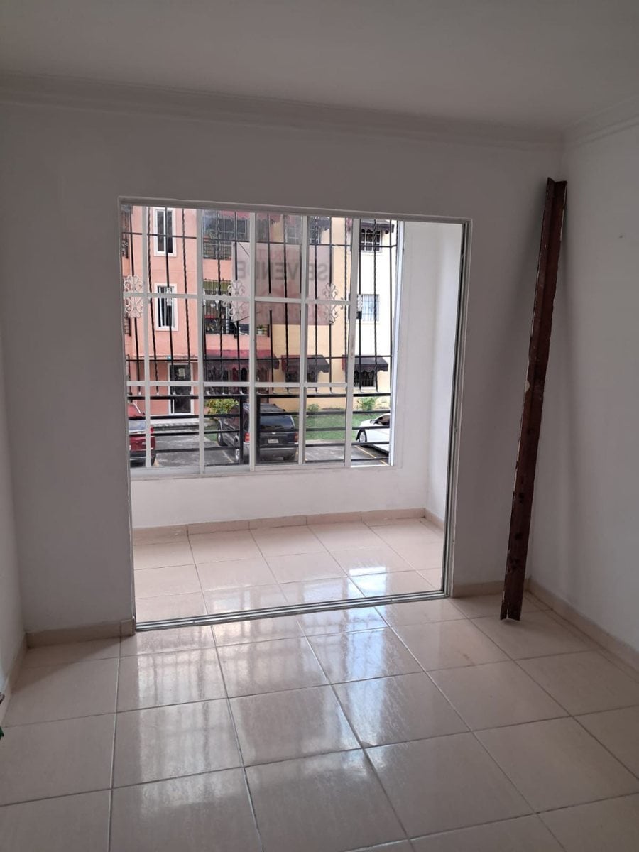 VENDO Apartamento 2do Piso En Sabana Perdida – foto 2