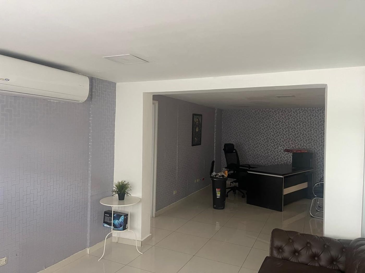 Alquilo local comercial: 4 oficinas + almacen – foto 7
