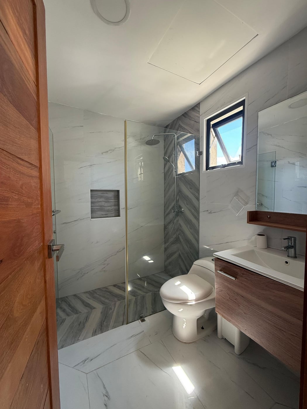 APARTAMENTO EN ALQUILER -  SERRALLÉS, D.N. – foto 2