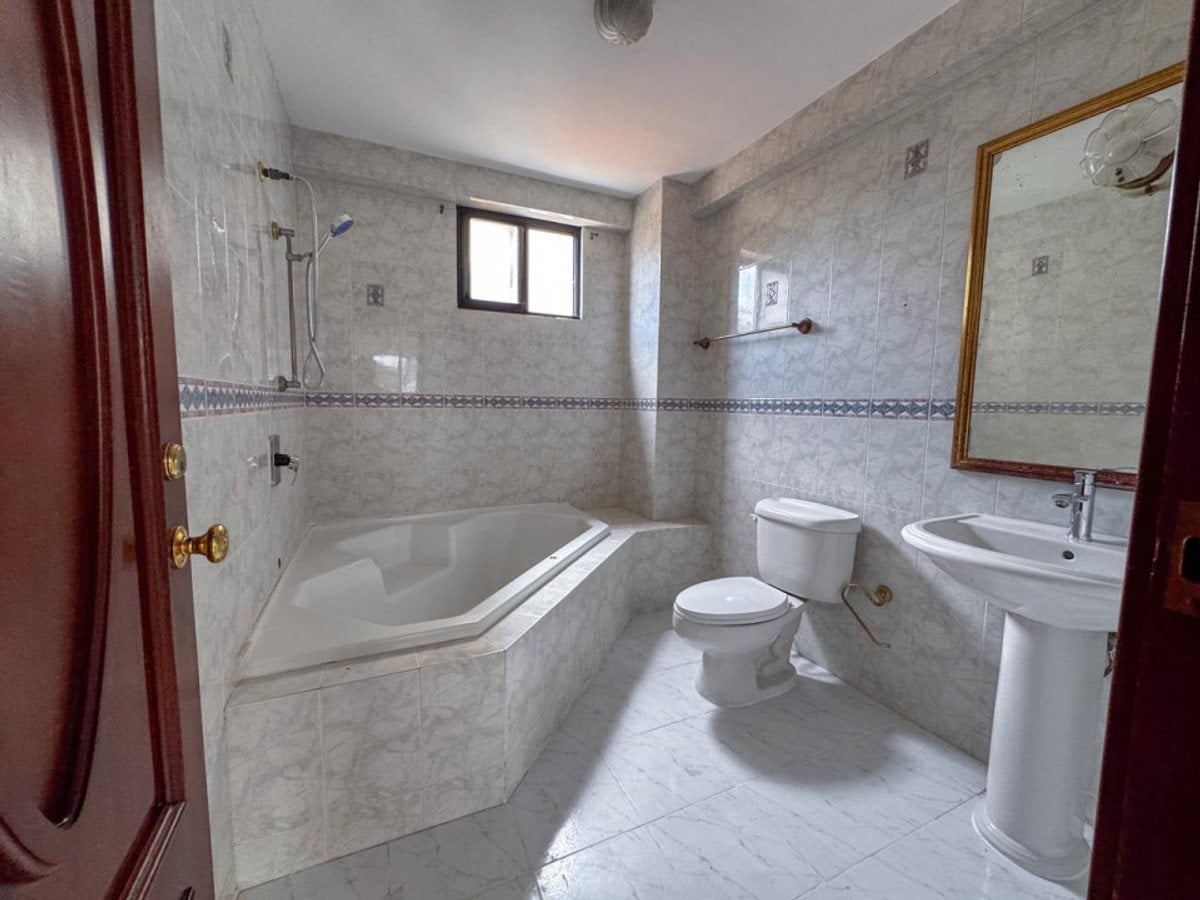 Apartamento en Los Cacicazgos, Santo Domingo – foto 6