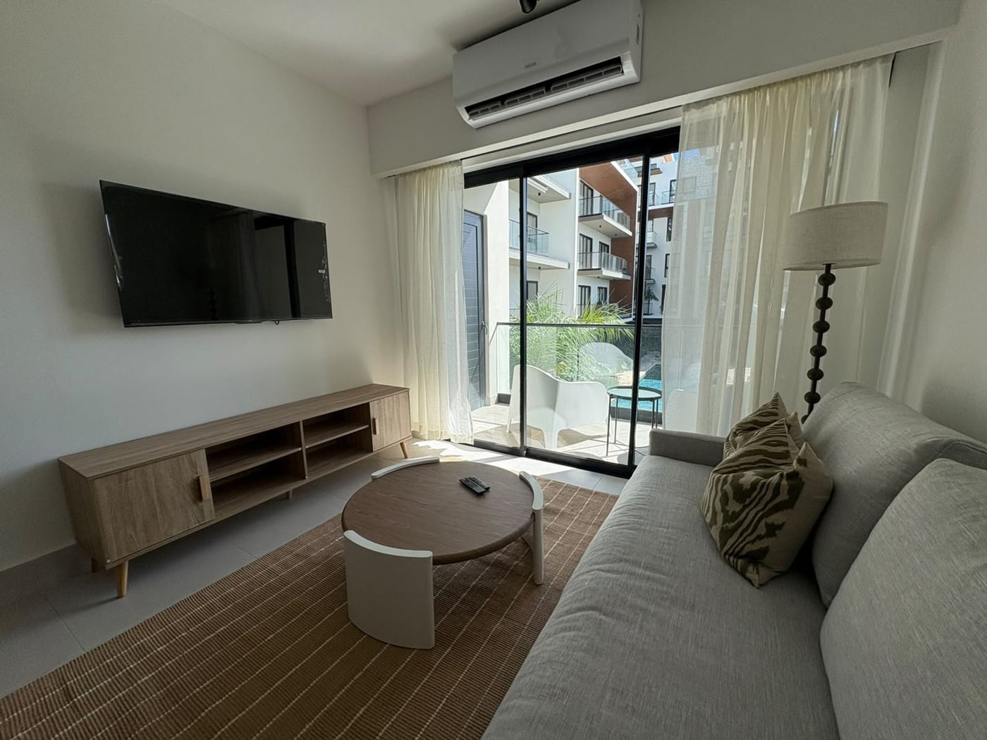 APARTAMENTO EN ALQUILER 1 DORMITORIO CAP CANA – foto 2