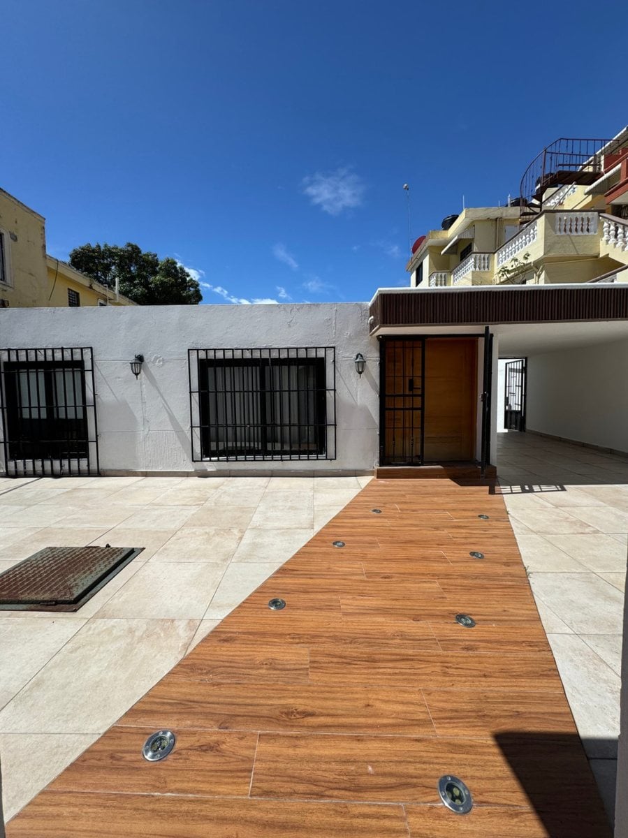 Casa en Santo Domingo Oeste, 3 hab, 2 baños – foto 2