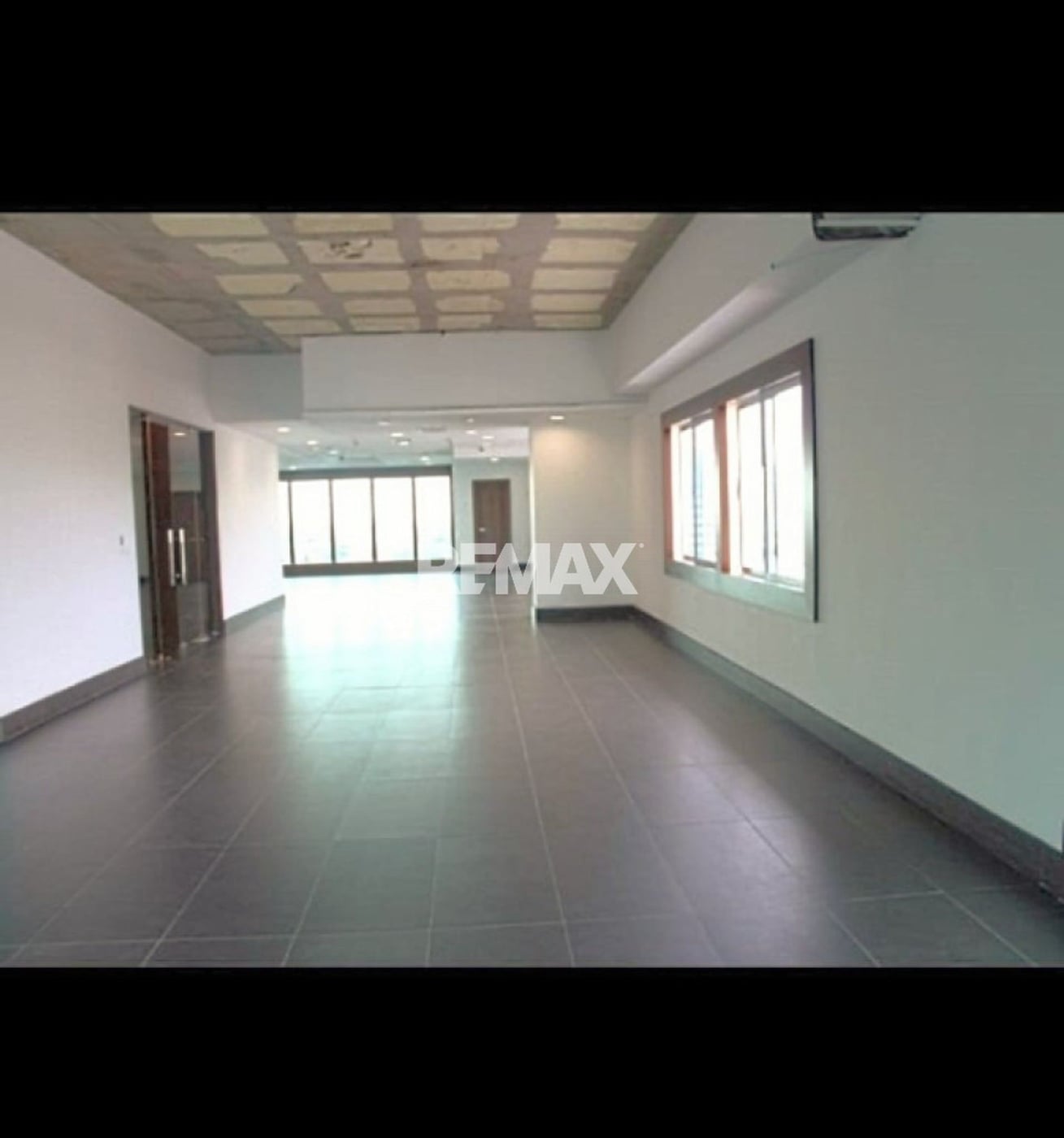 Alquilo local para oficina en la torre Diandy – foto 1