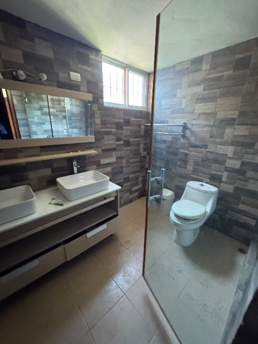 Casa de Lujo en Residencial Alameda, Santo Domingo – foto 9