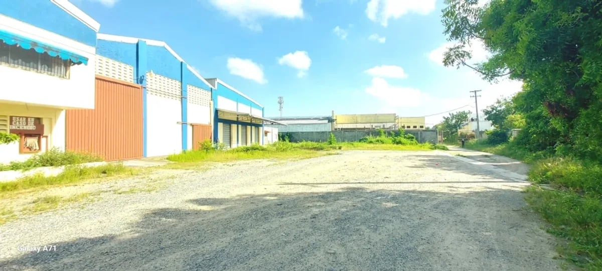 Propiedad Industrial en Santo Domingo Este – foto 3