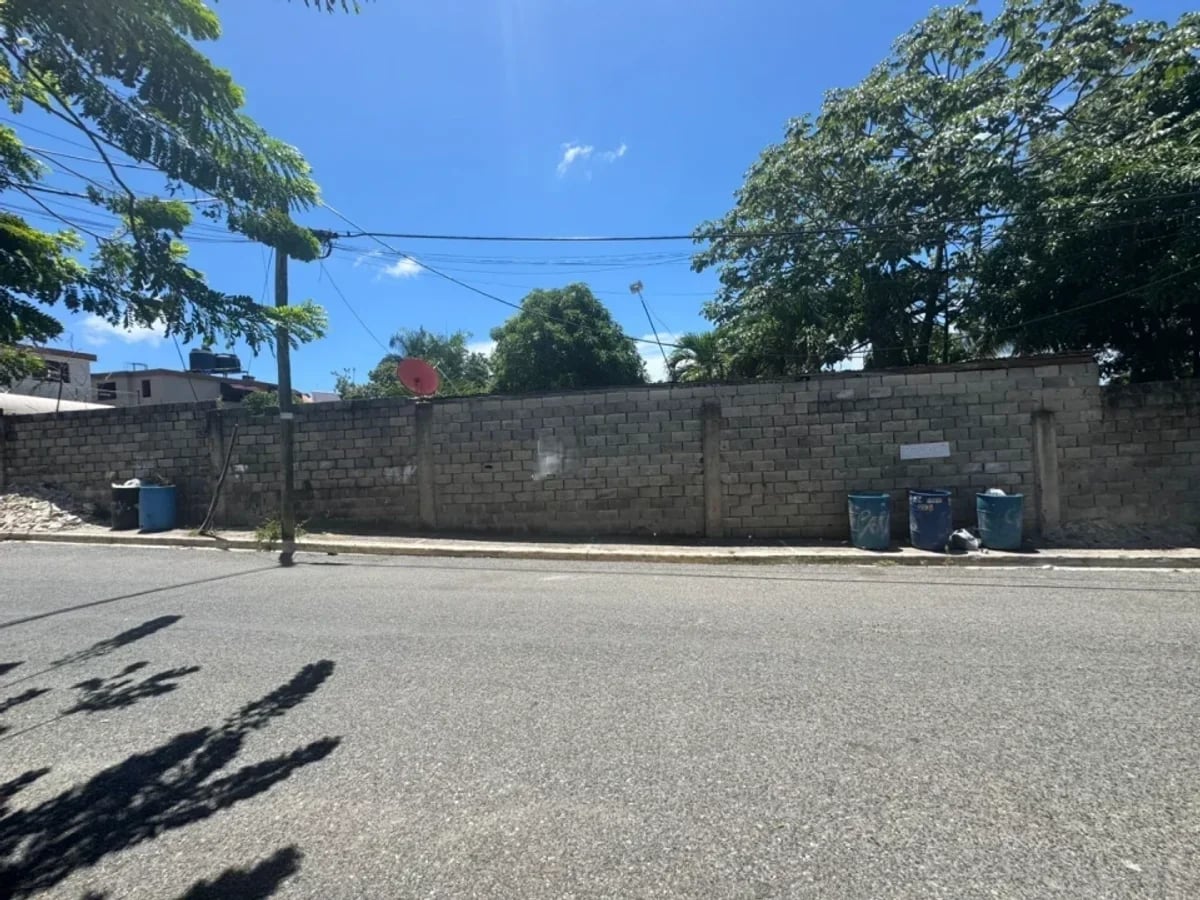 Terreno en venta en Urbanización Olimpo, Santo Domingo Oeste – foto 1