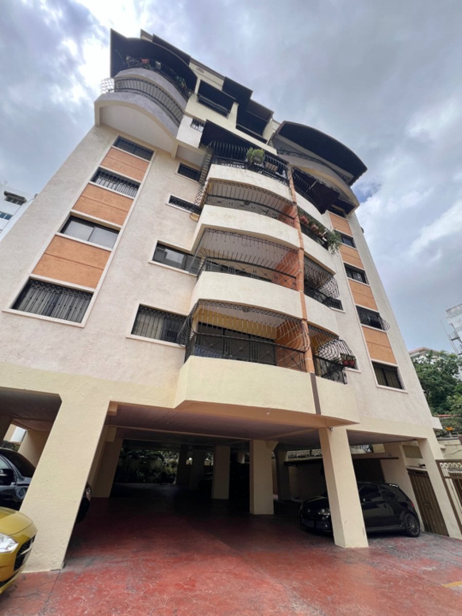 Apartamento en Evaristo Morales, Santo Domingo – foto 8