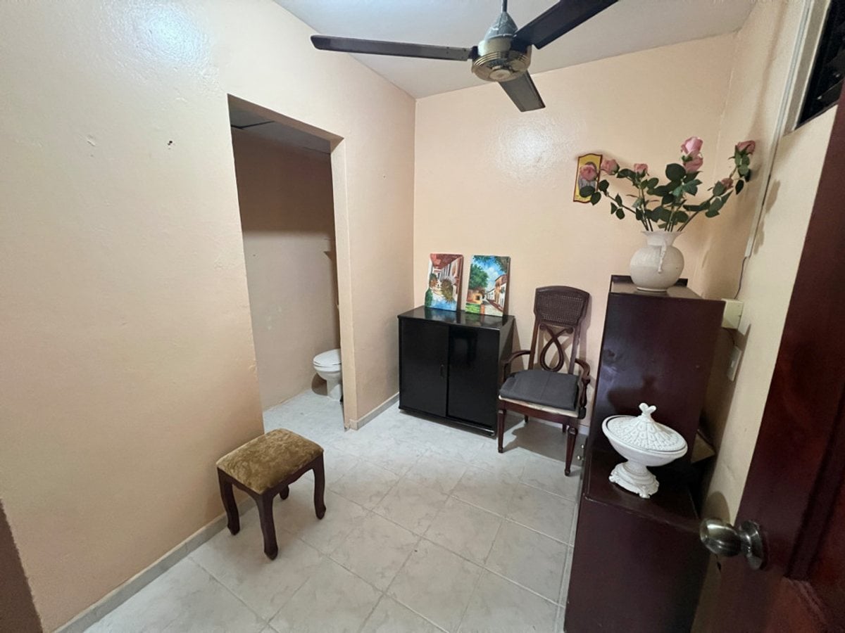 Apartamento en Evaristo Morales, Santo Domingo – foto 6