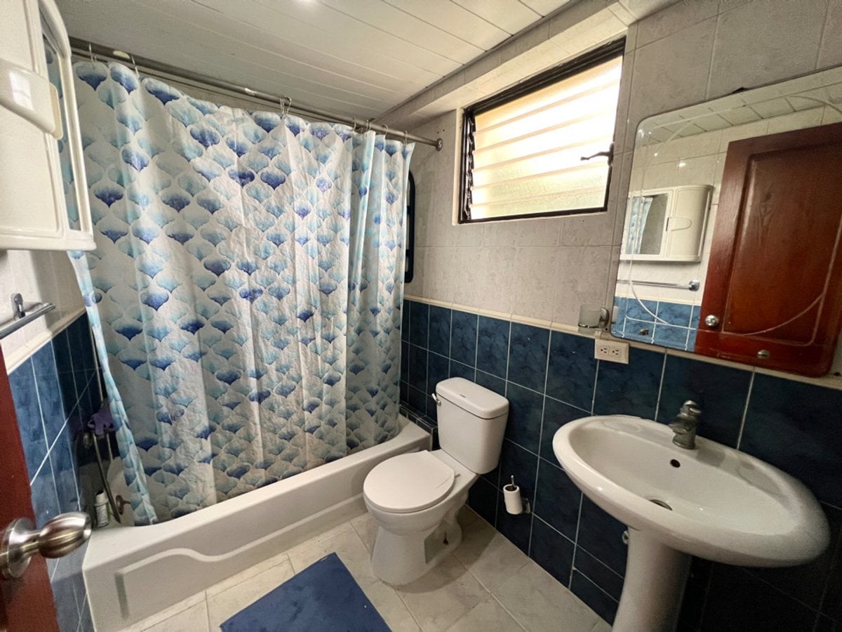 Apartamento en Evaristo Morales, Santo Domingo – foto 4