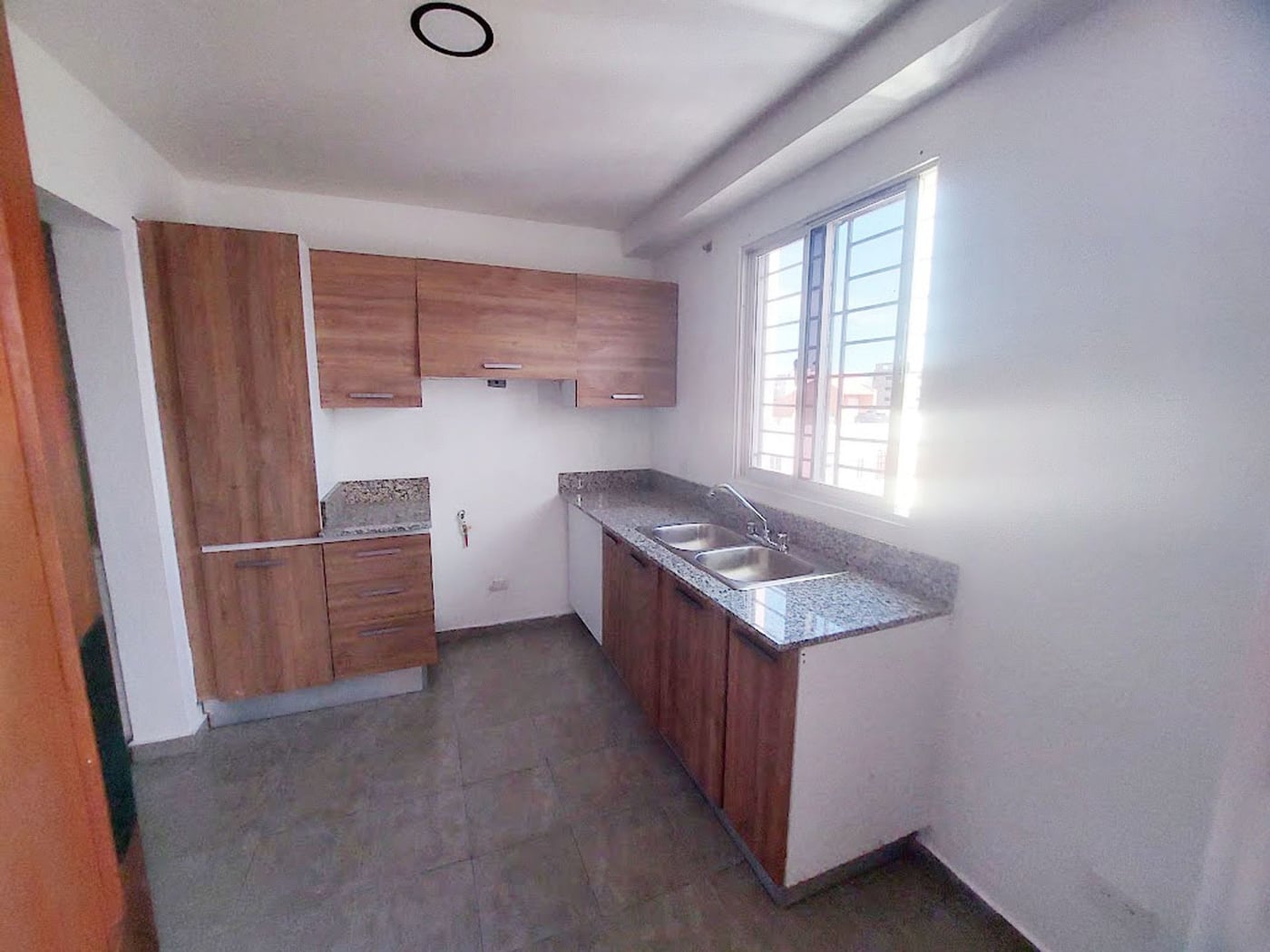 Apartamento de 3hab, 2.5b en Evaristo Morales – foto 6