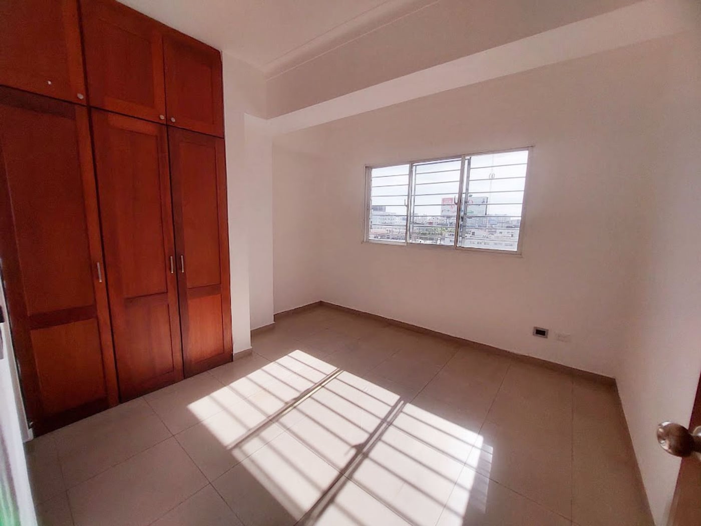 Apartamento de 3hab, 2.5b en Evaristo Morales – foto 11