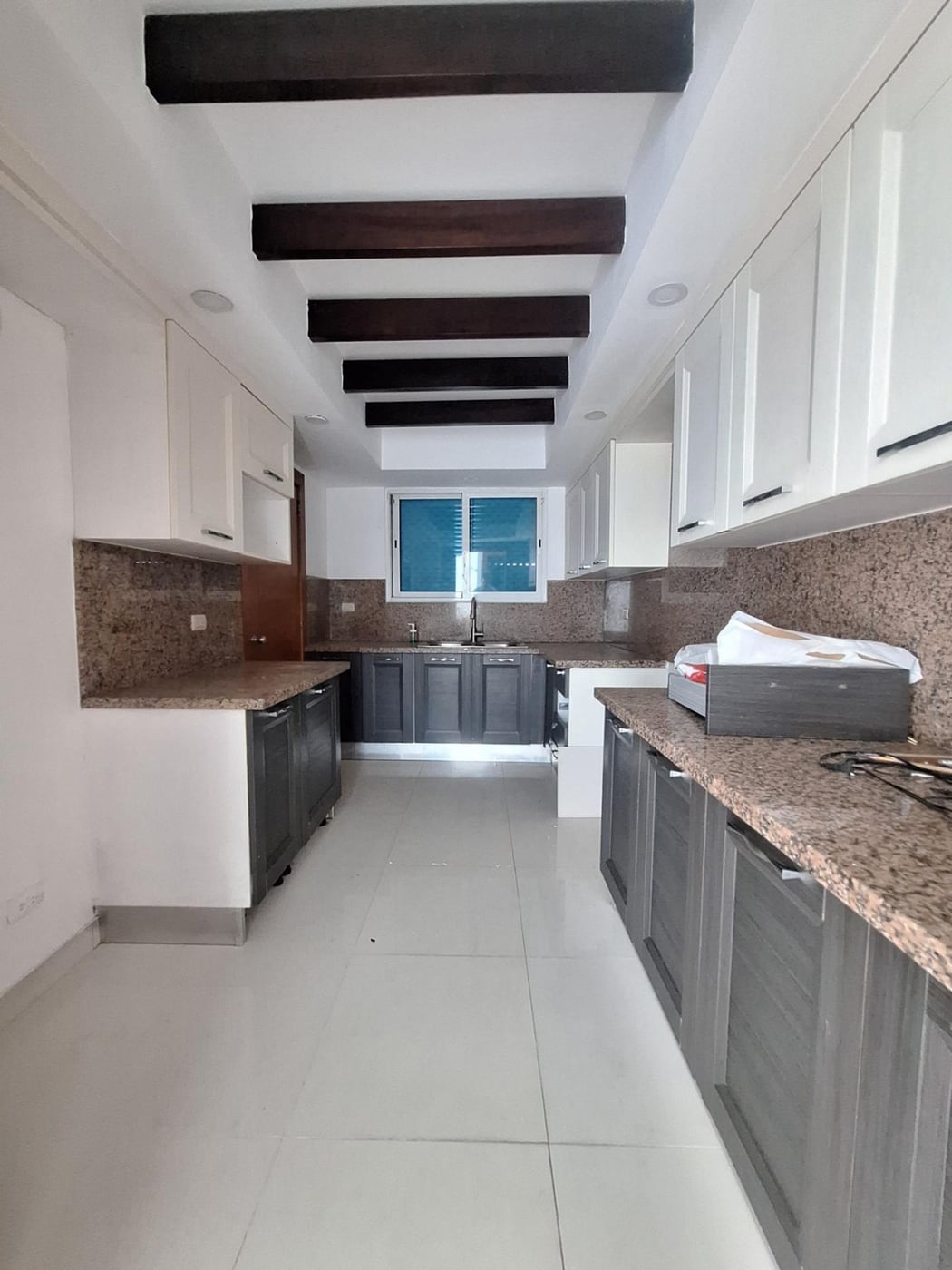 Apartamento amplio con 3 habitaciones en Alquiler. – foto 6