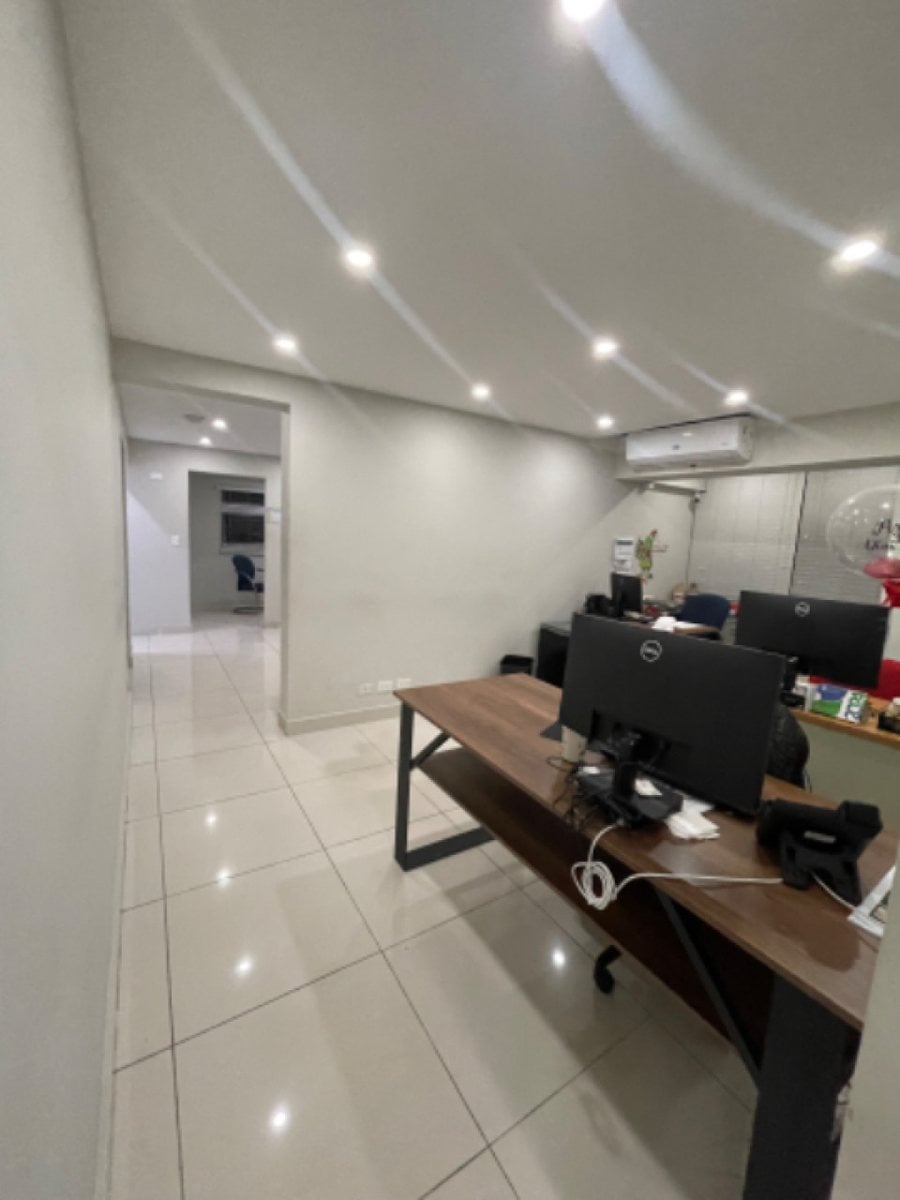 Local de oficina en alquiler – foto 11