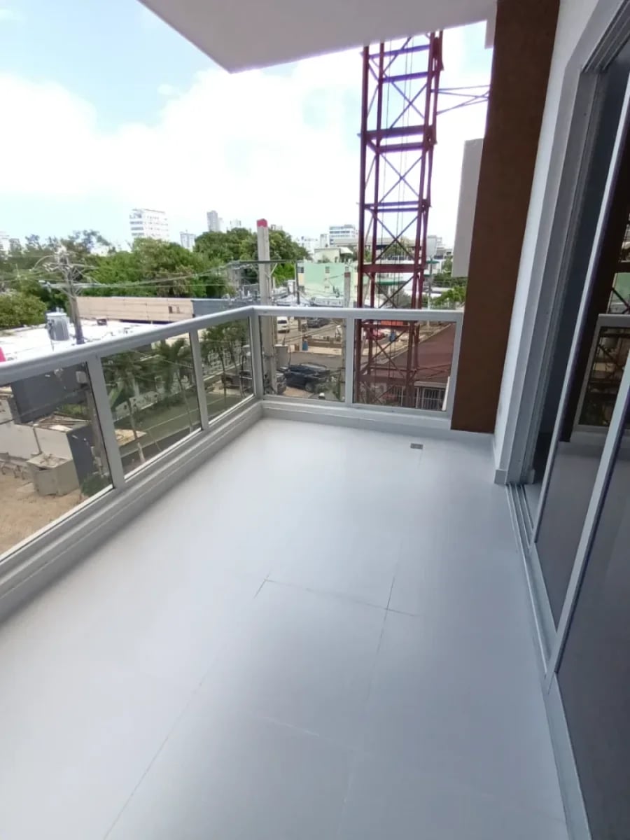 Apartamento a estrenar de 3 habitaciones en torre moderna – foto 6