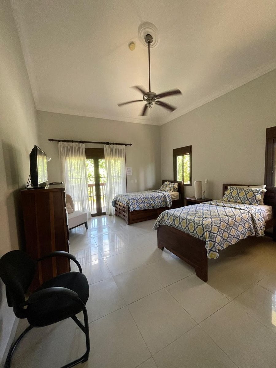 Apartamento 2H/2.5BA con vista al golf – foto 10