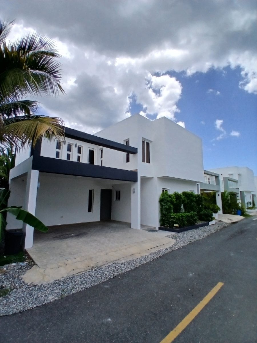Casa en Venta o alquiler Juan Dolio Villa metro country club – foto 1