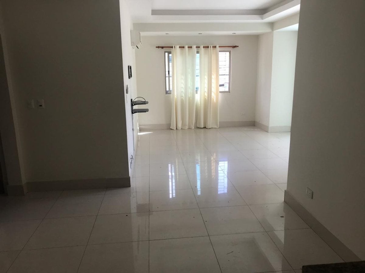 Apartamento en Urbanización Real, Santo Domingo – foto 10