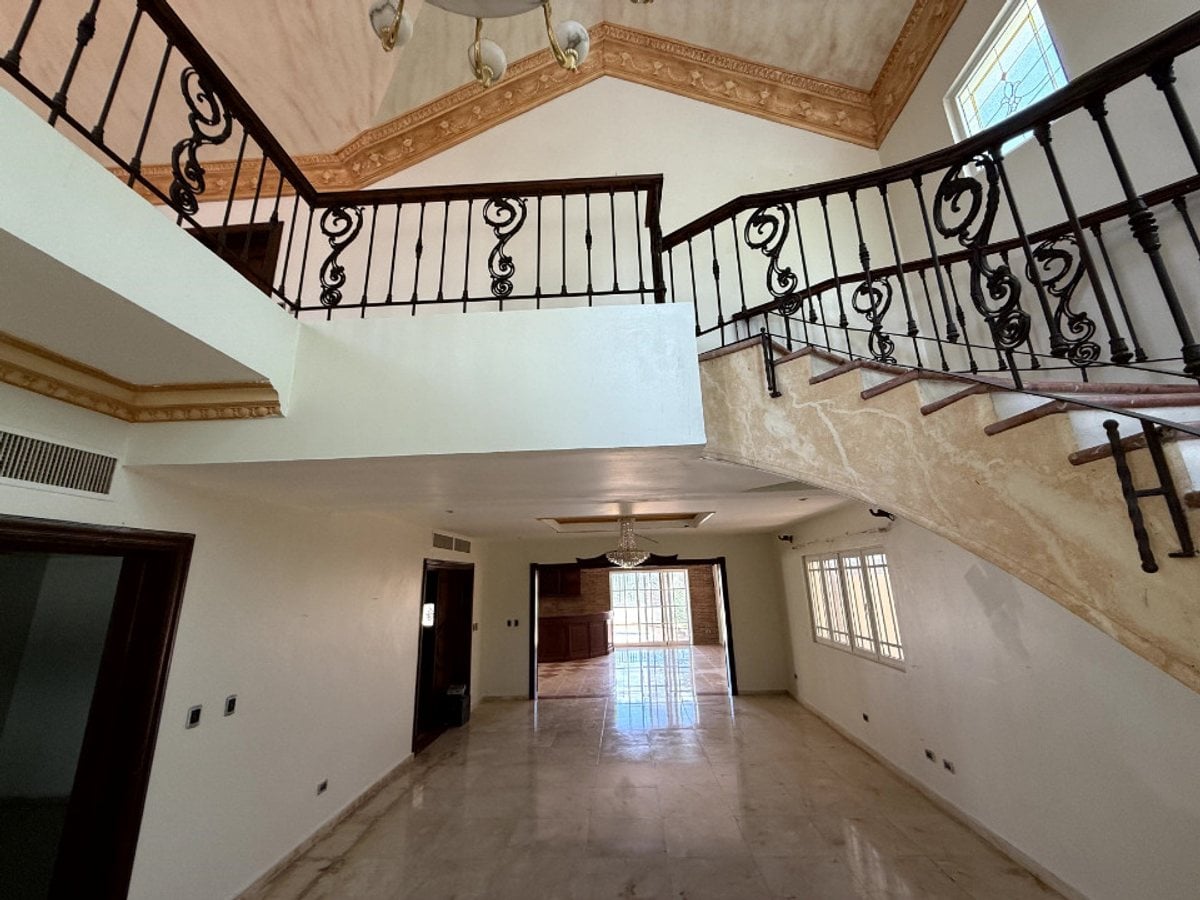 Casa de Lujo en Cuesta Hermosa III, Santo Domingo – foto 4