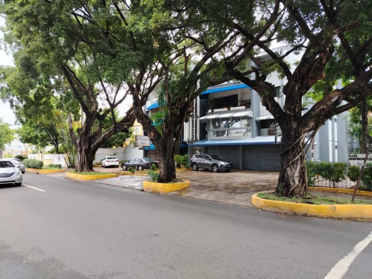 Local comercial en alquiler en Gazcue – foto 3