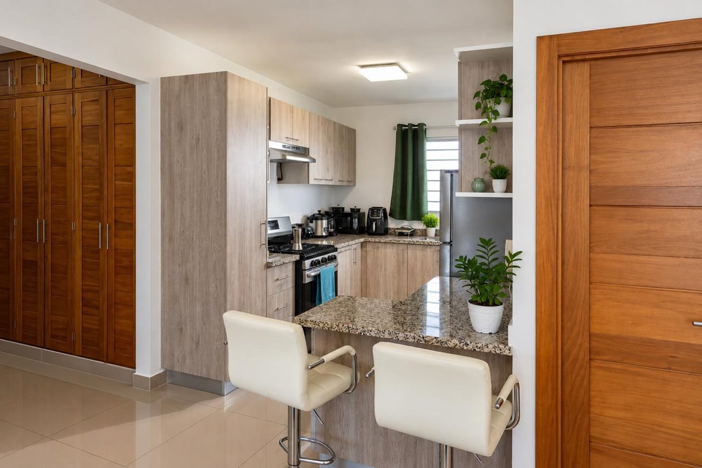 Apartamento en alquiler en totalmente amueblado – foto 2