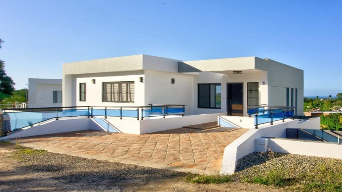 Oasis contemporáneo de 4 habitaciones en Casa Linda – foto 1