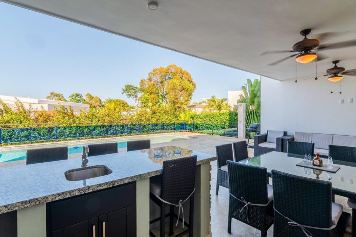 Oasis contemporáneo de 4 habitaciones en Casa Linda – foto 3