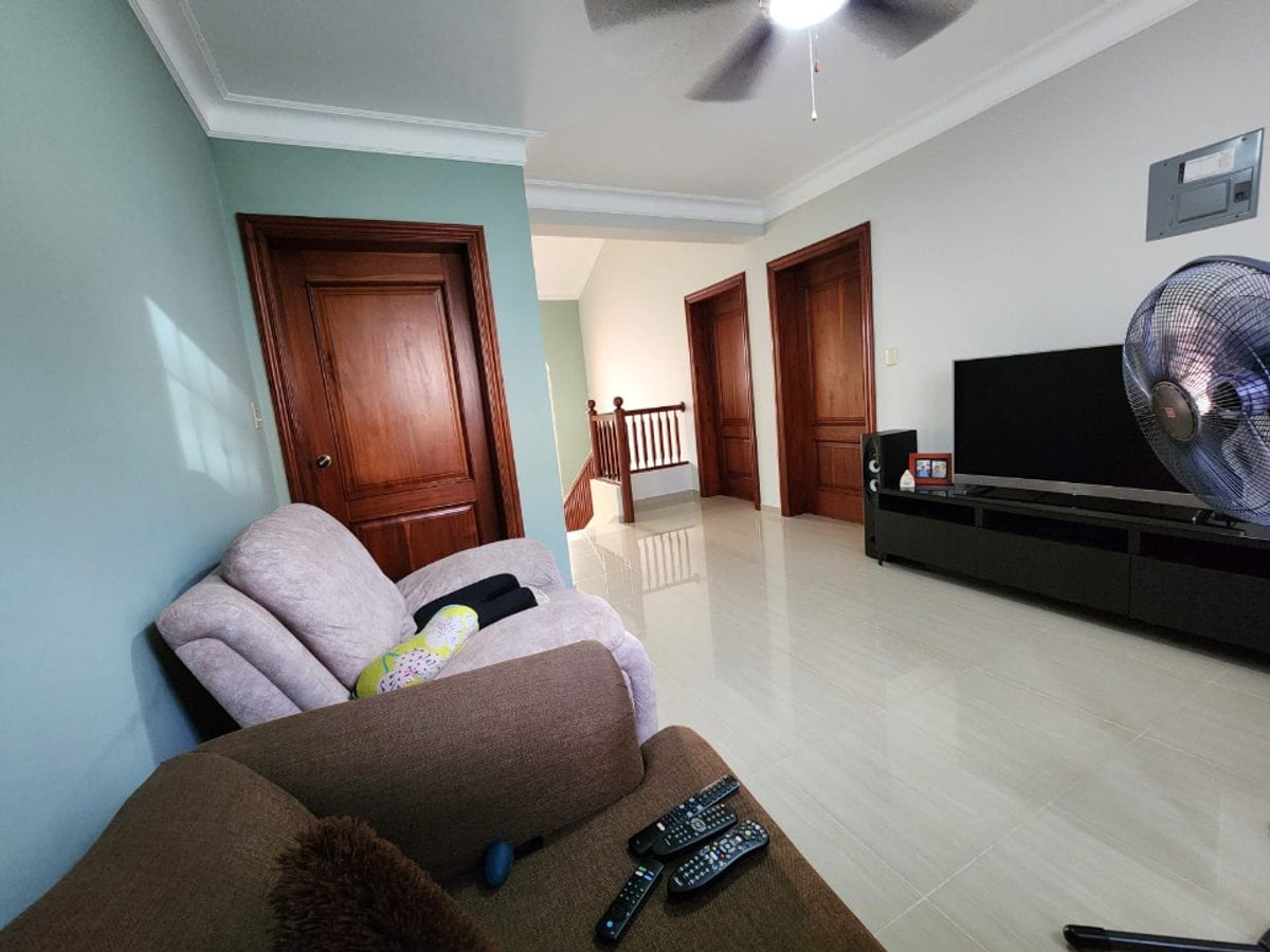 Casa en venta en Colinas del Oeste – foto 7