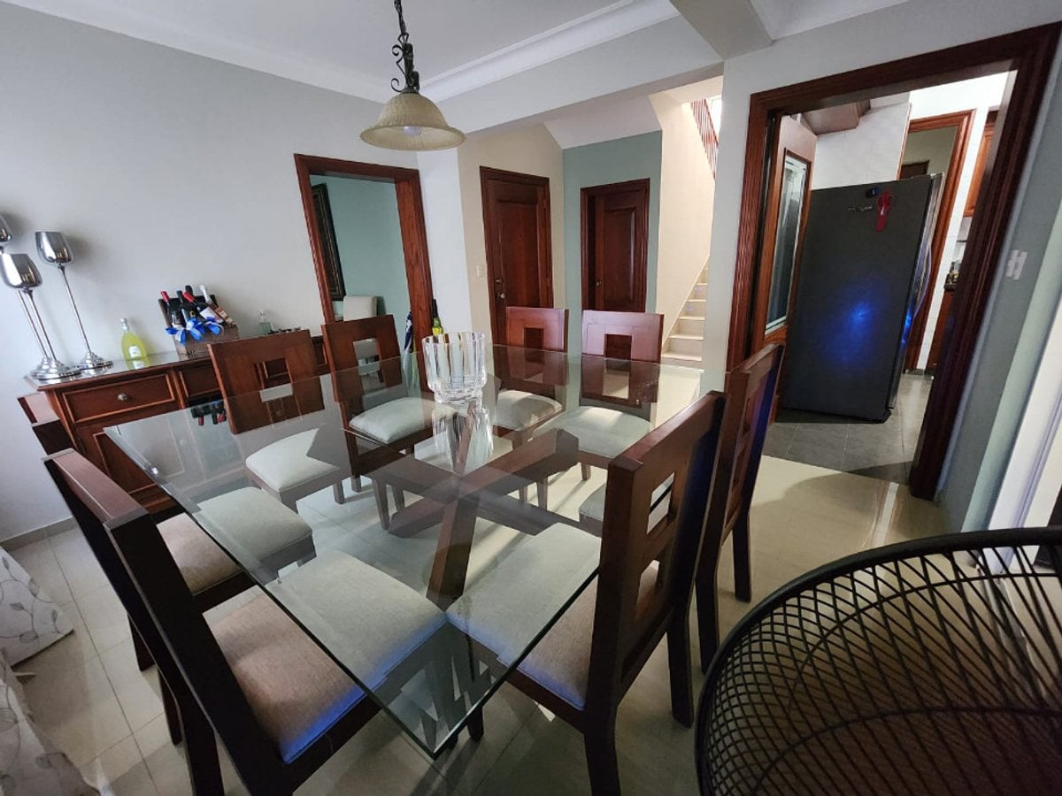 Casa en venta en Colinas del Oeste – foto 4