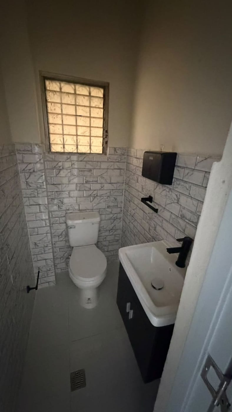 LOCAL DE OFICINA EN ALQUILER 65.20 M² – foto 2