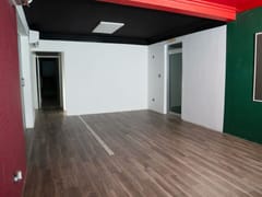 Local comercial de 538 m² en alquiler en Calle el Cerro – foto 1