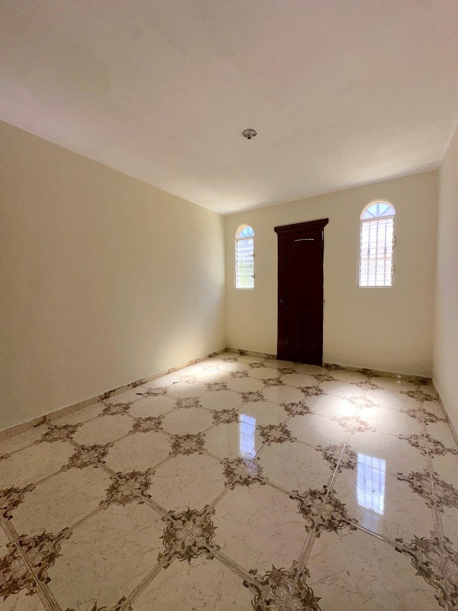 Casa de dos niveles en Prado Oriental, Santo Domingo Este – foto 8