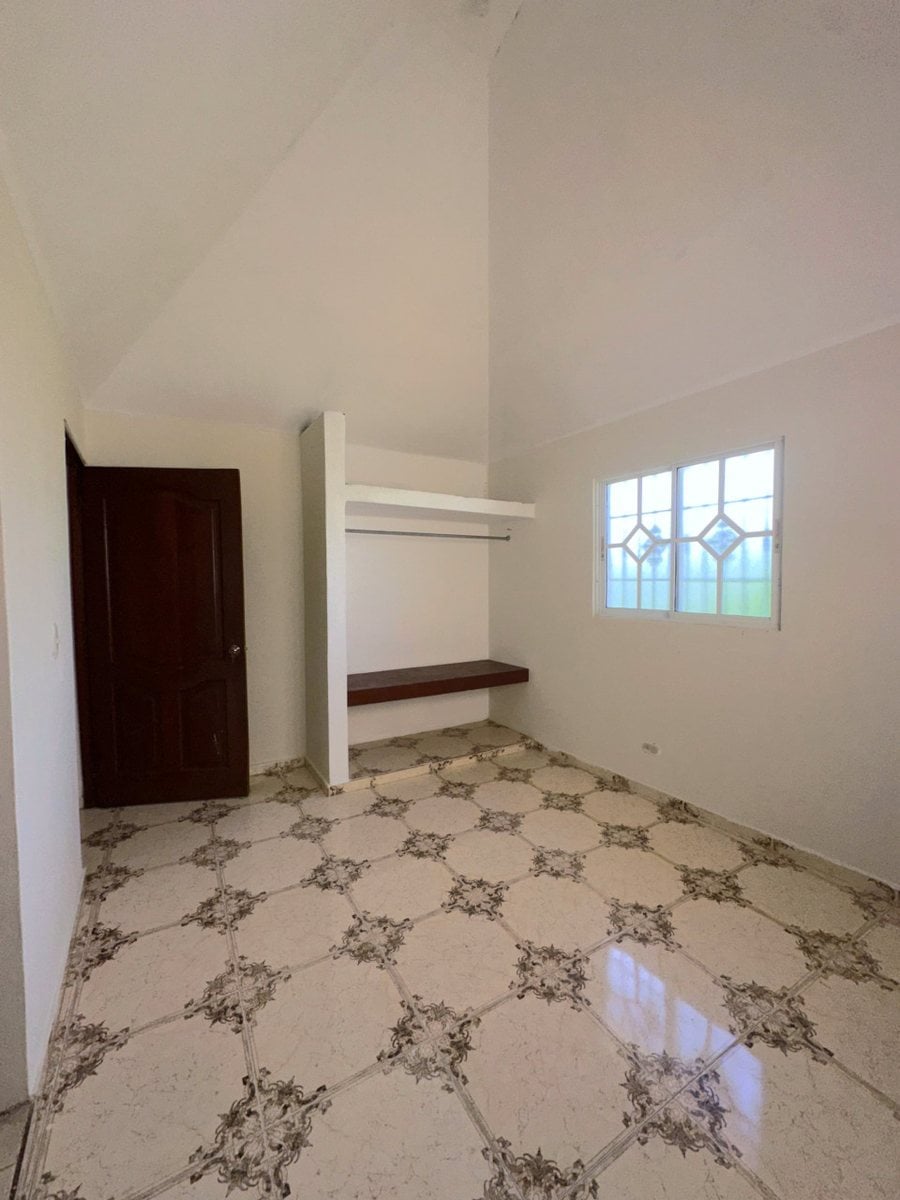 Casa de dos niveles en Prado Oriental, Santo Domingo Este – foto 9
