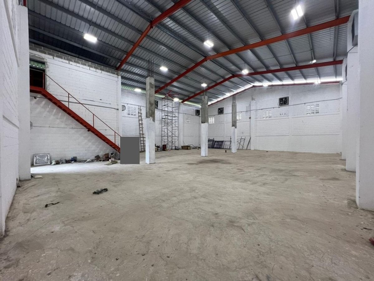 Nave industrial en Santo Domingo Este – foto 1