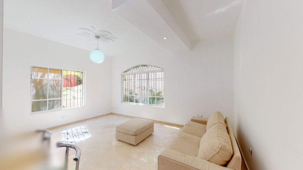 Casa en venta en Arroyo Hondo – foto 3