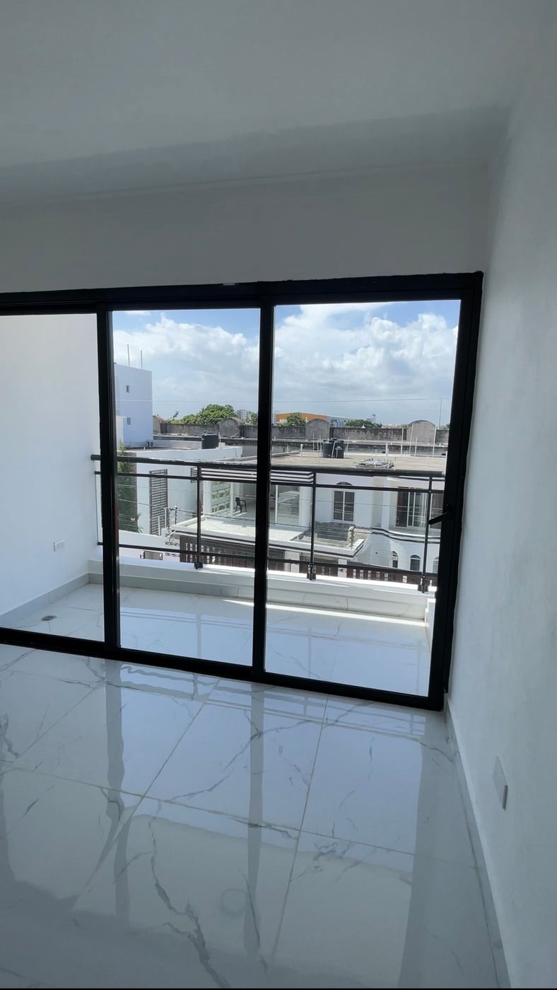Zona oriental apartamento de 3 habitaciones – foto 4