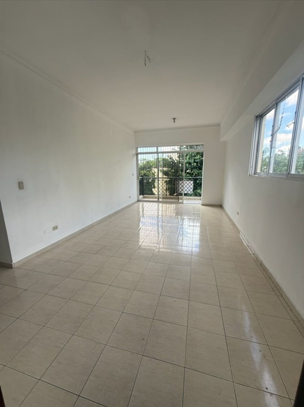 Evaristo Morales |US$1,050 Apartamento en alquiler – foto 1