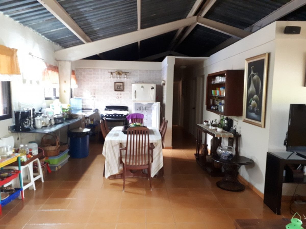 Finca en venta San Cristóbal, casa con piscina – foto 6