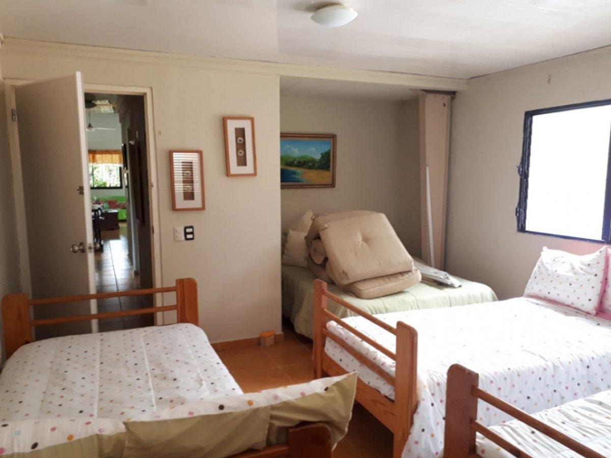 Finca en venta San Cristóbal, casa con piscina – foto 3