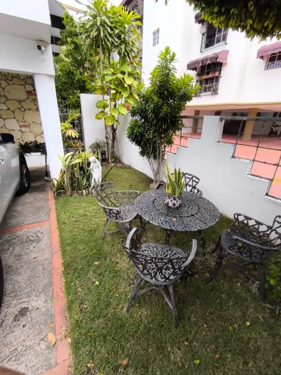 Casa en Reparto Los Tres Ojos, Santo Domingo – foto 6