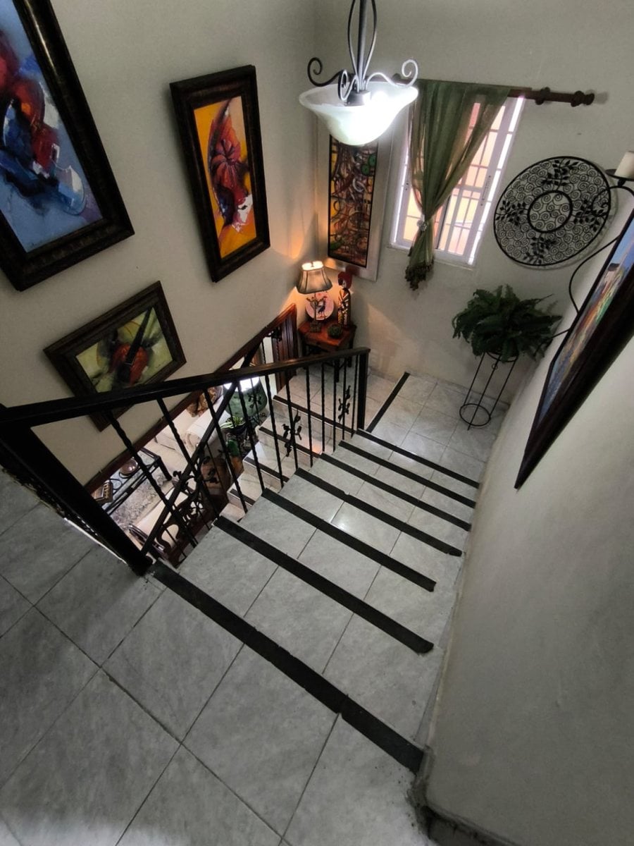 Casa en Reparto Los Tres Ojos, Santo Domingo – foto 3