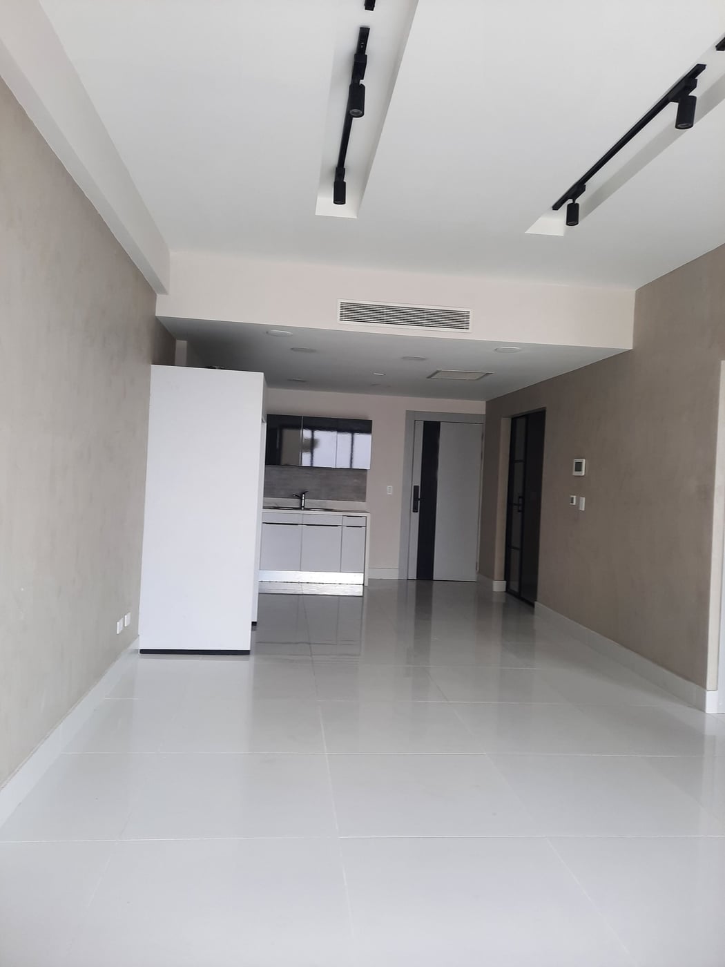 APARTAMENTO EN ALQUILER 1 HABITACION MAS ESTUDIO – foto 3