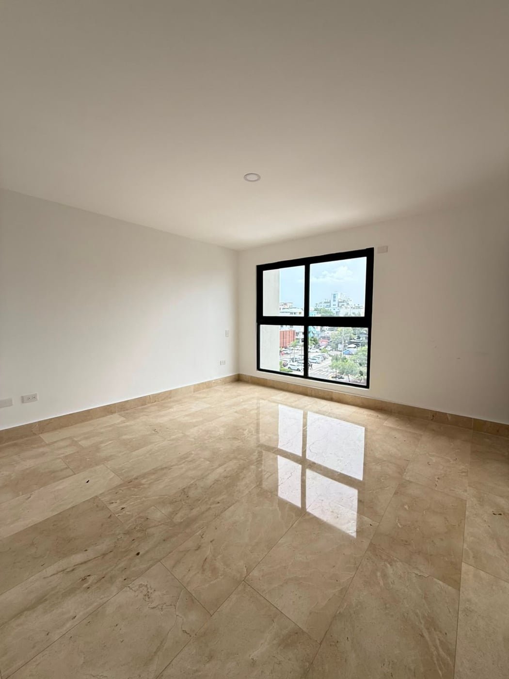 Se vende apto de 3 habitaciones en Mirador Sur – foto 12