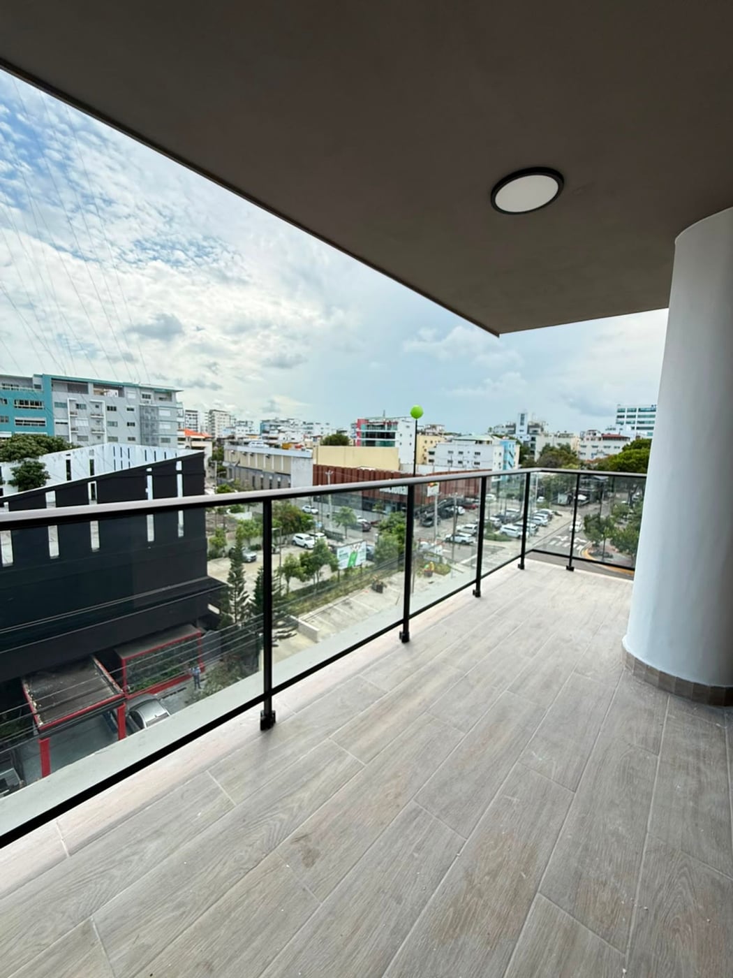 Se vende apto de 3 habitaciones en Mirador Sur – foto 9