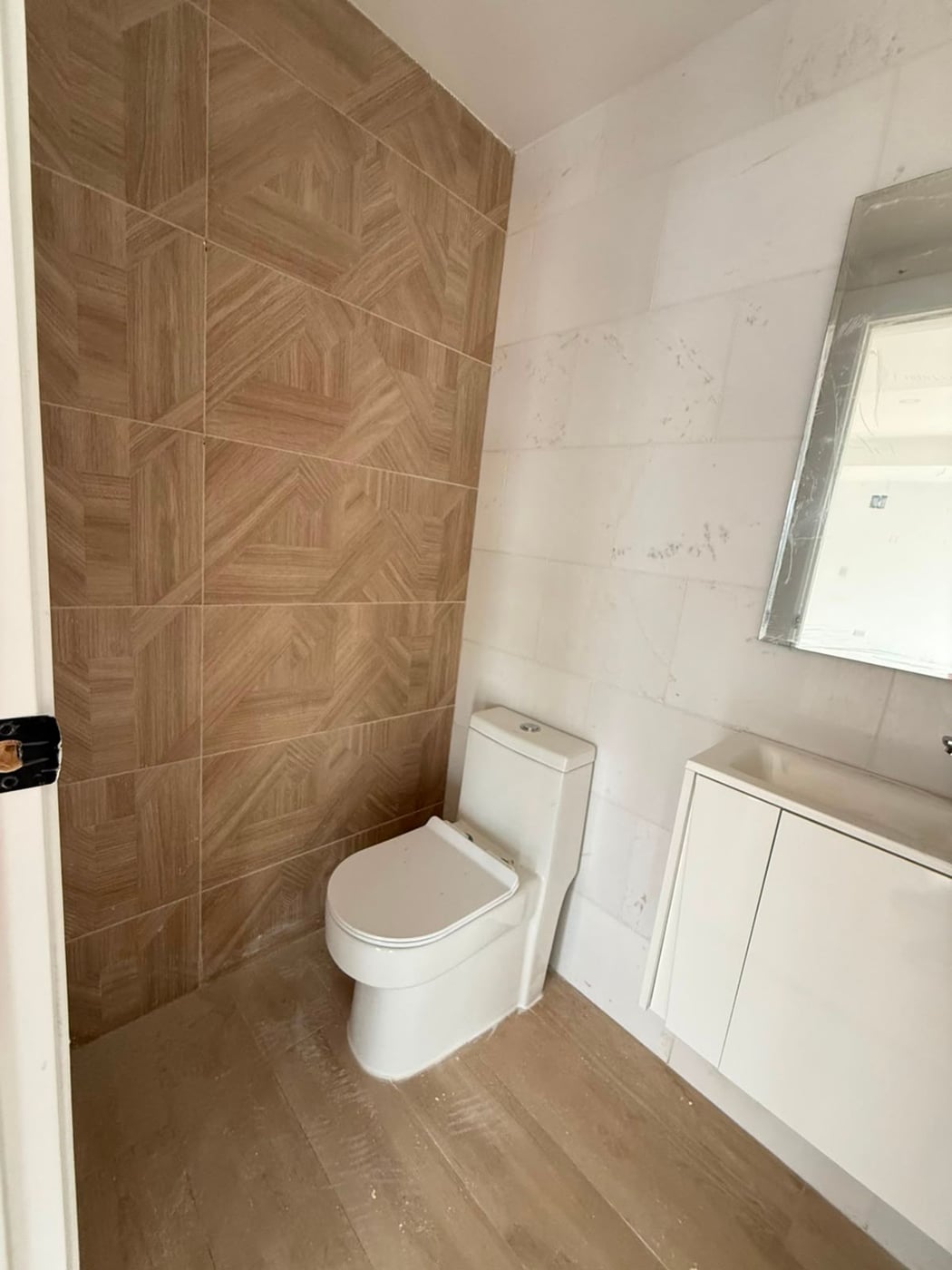 Se vende apto de 3 habitaciones en Mirador Sur – foto 2
