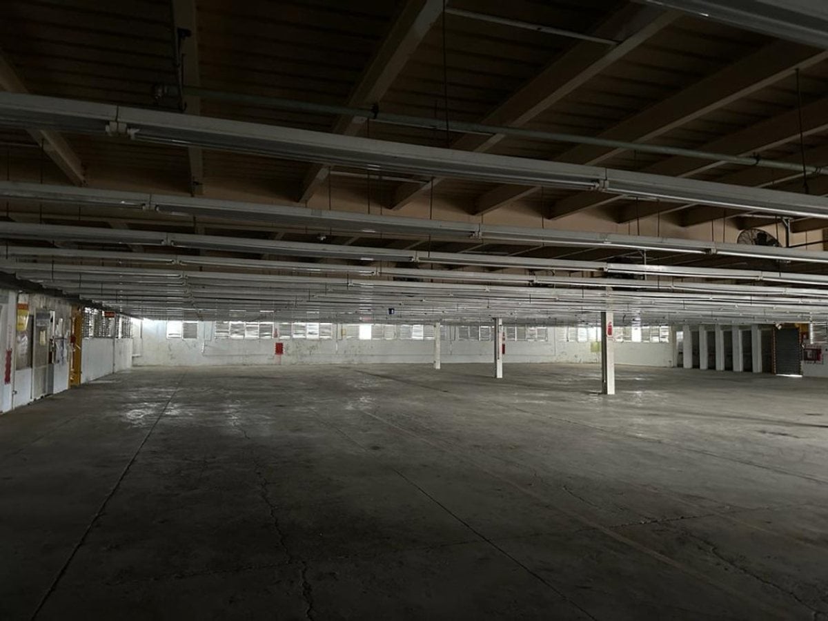 Nave industrial en venta actualmente alquilada – foto 1